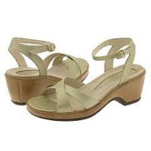 Dansko Arabella cream leather sandals clog strappy women’s size 42 - Picture 1 of 9